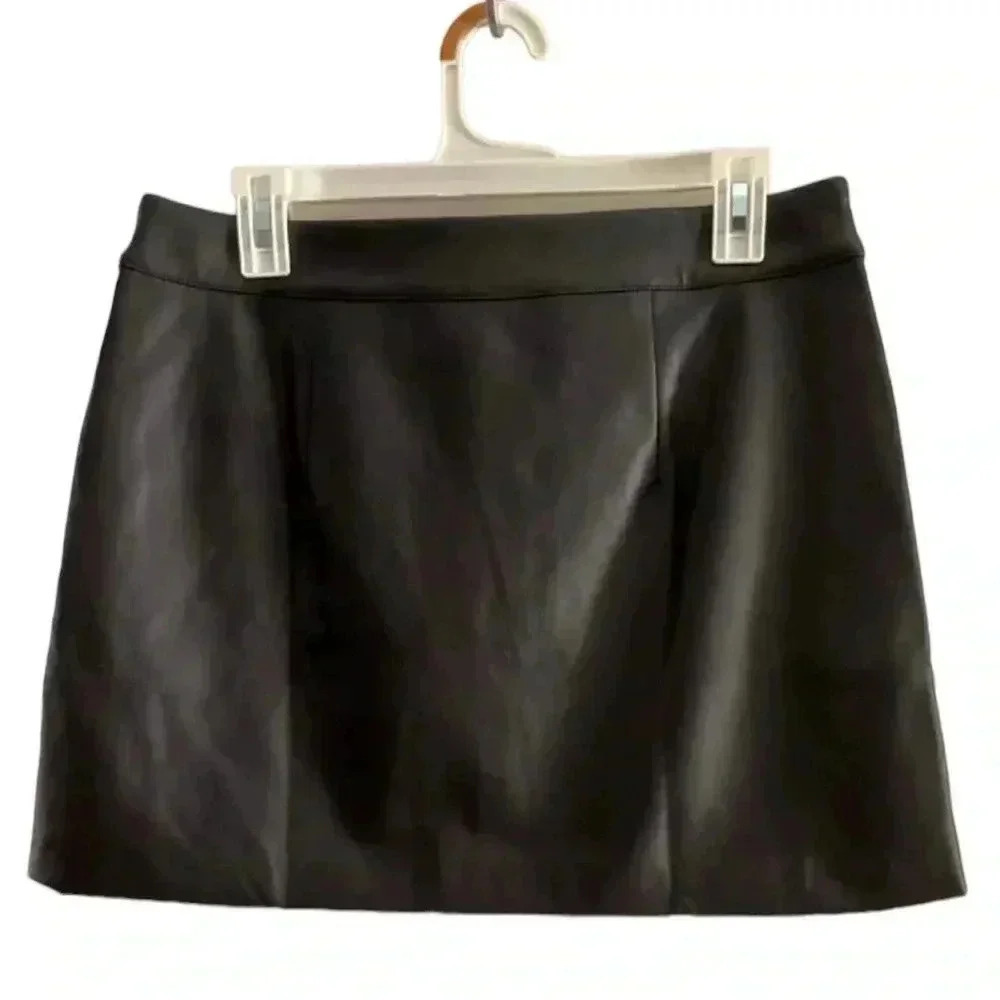 A New Day Faux Leather Mini Skirt Black Dark Romantic Academia Size M NWT - Picture 5 of 7